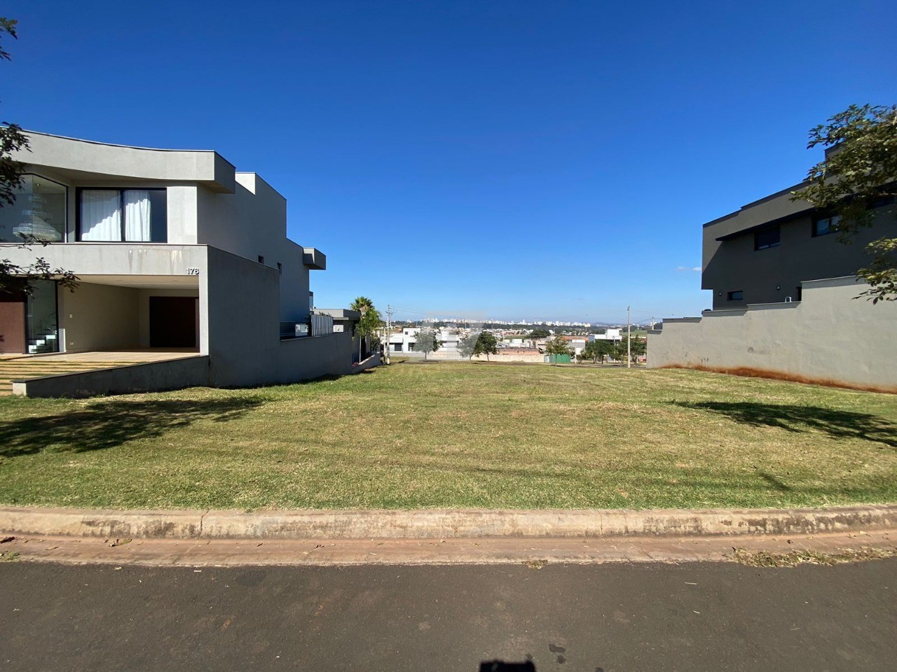 Terreno, 302 m² - Foto 3