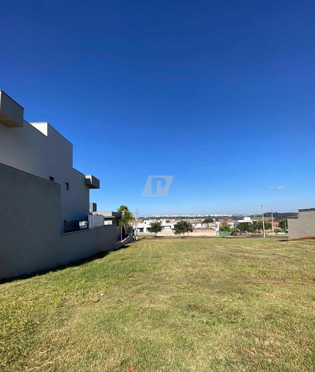 Terreno, 302 m² - Foto 1