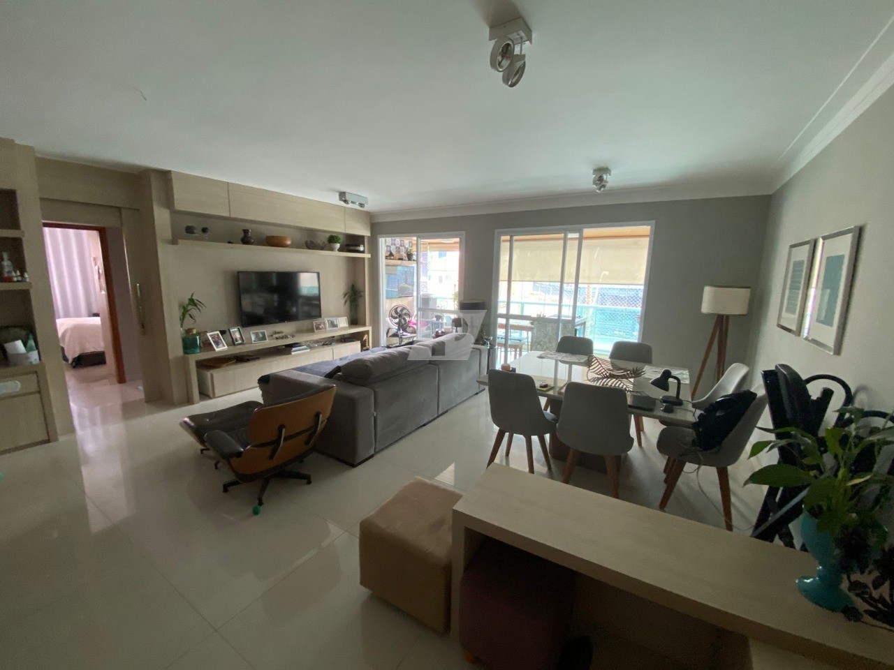 Apartamento, 3 quartos, 140 m² - Foto 1