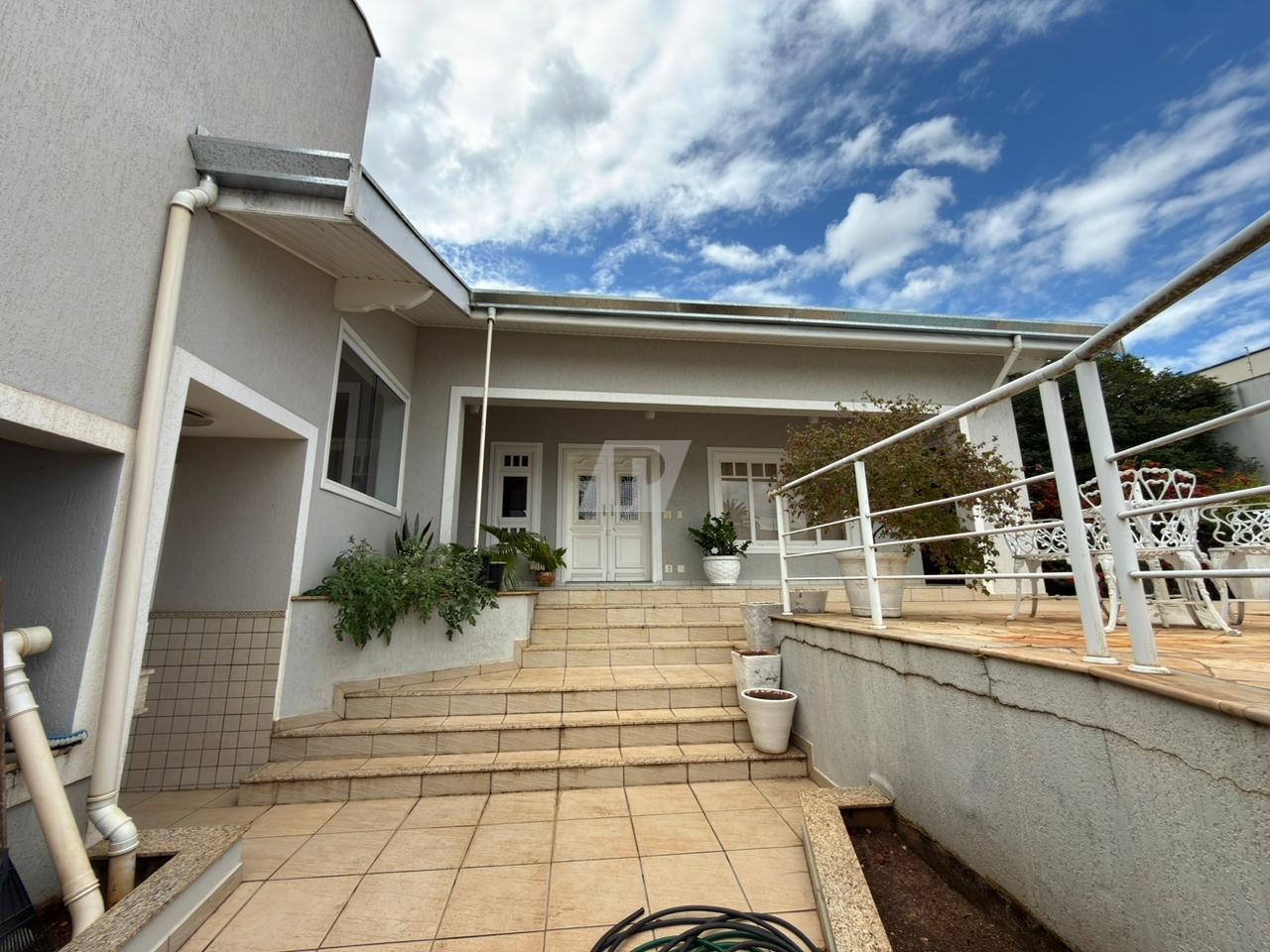 Casa, 3 quartos, 215 m² - Foto 2