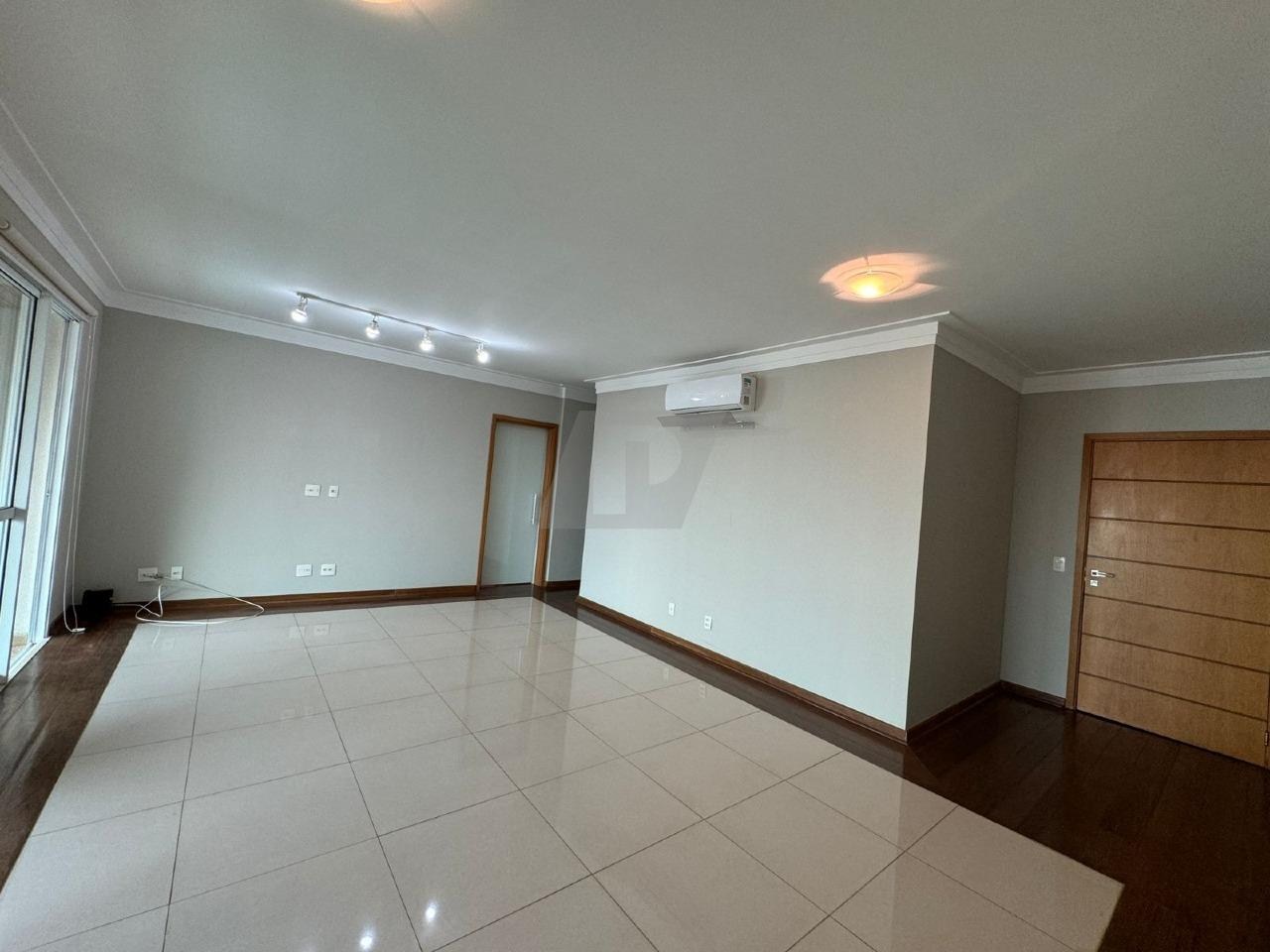 Apartamento, 3 quartos, 140 m² - Foto 1