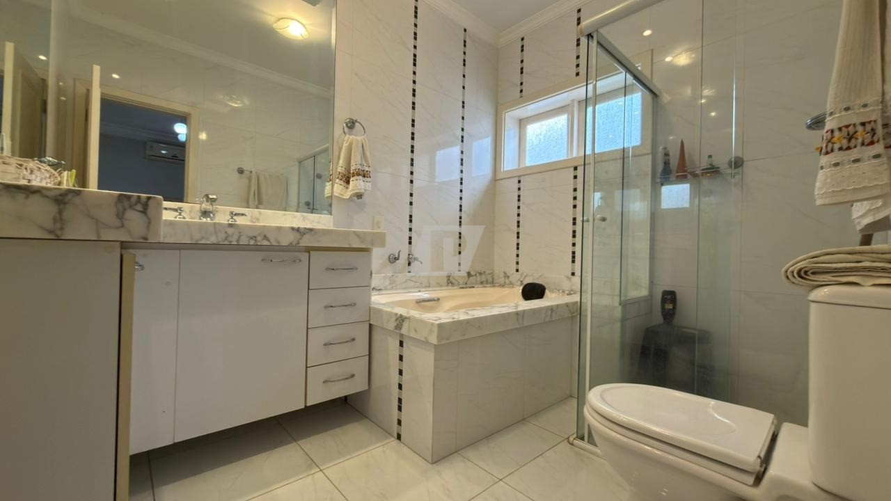 Casa, 3 quartos, 215 m² - Foto 80