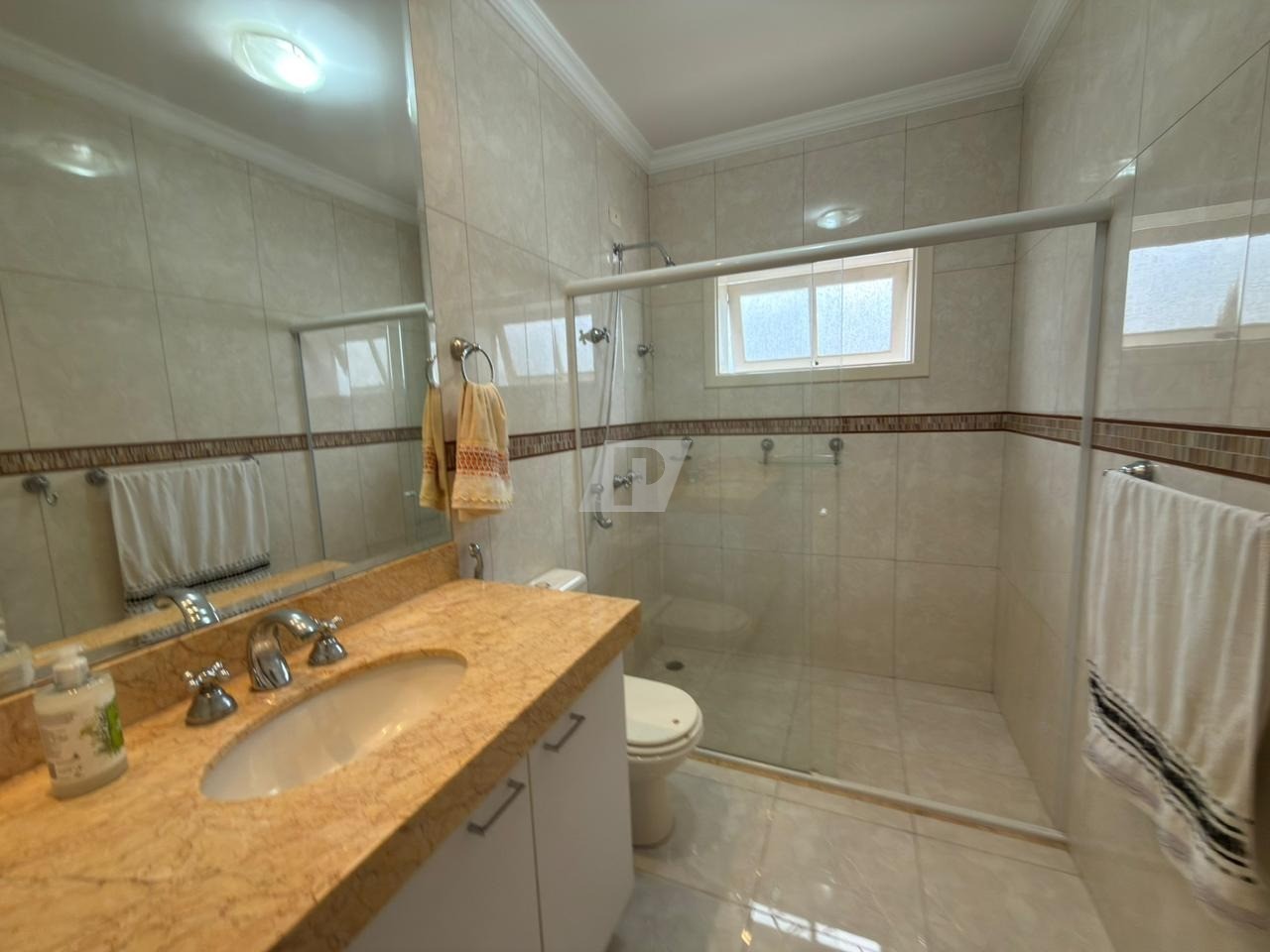 Casa, 3 quartos, 215 m² - Foto 3