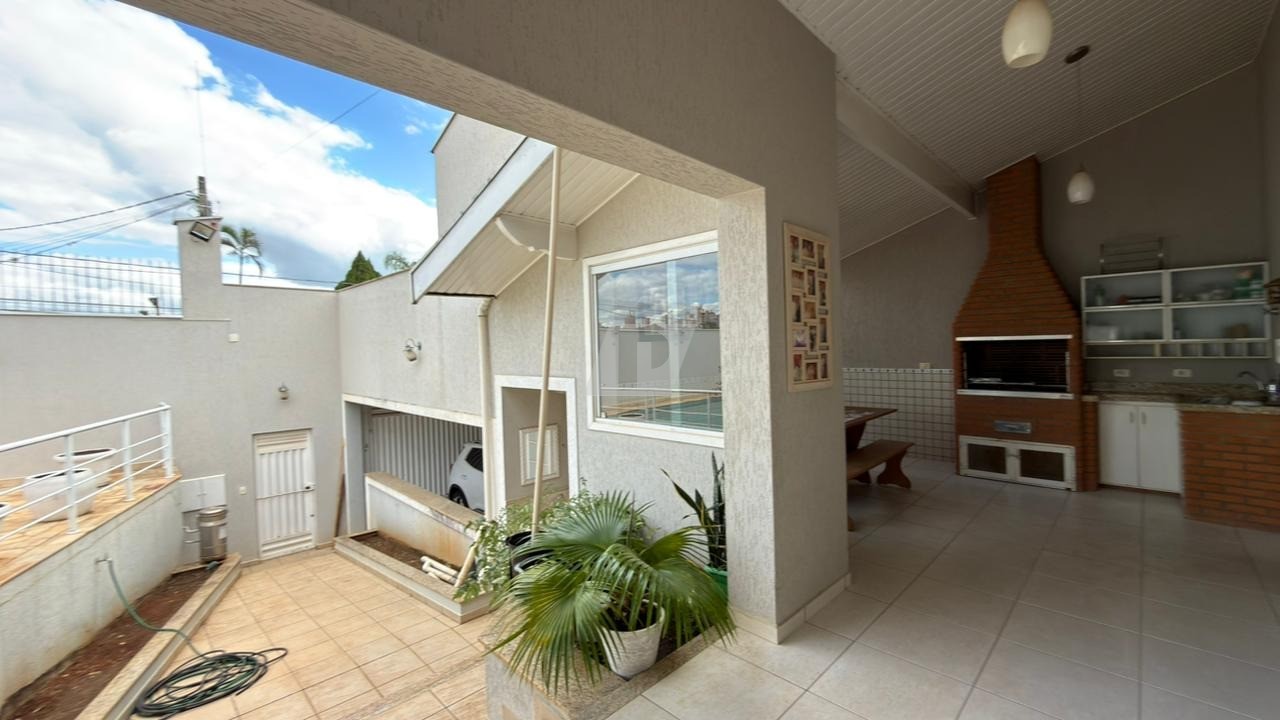 Casa, 3 quartos, 215 m² - Foto 22