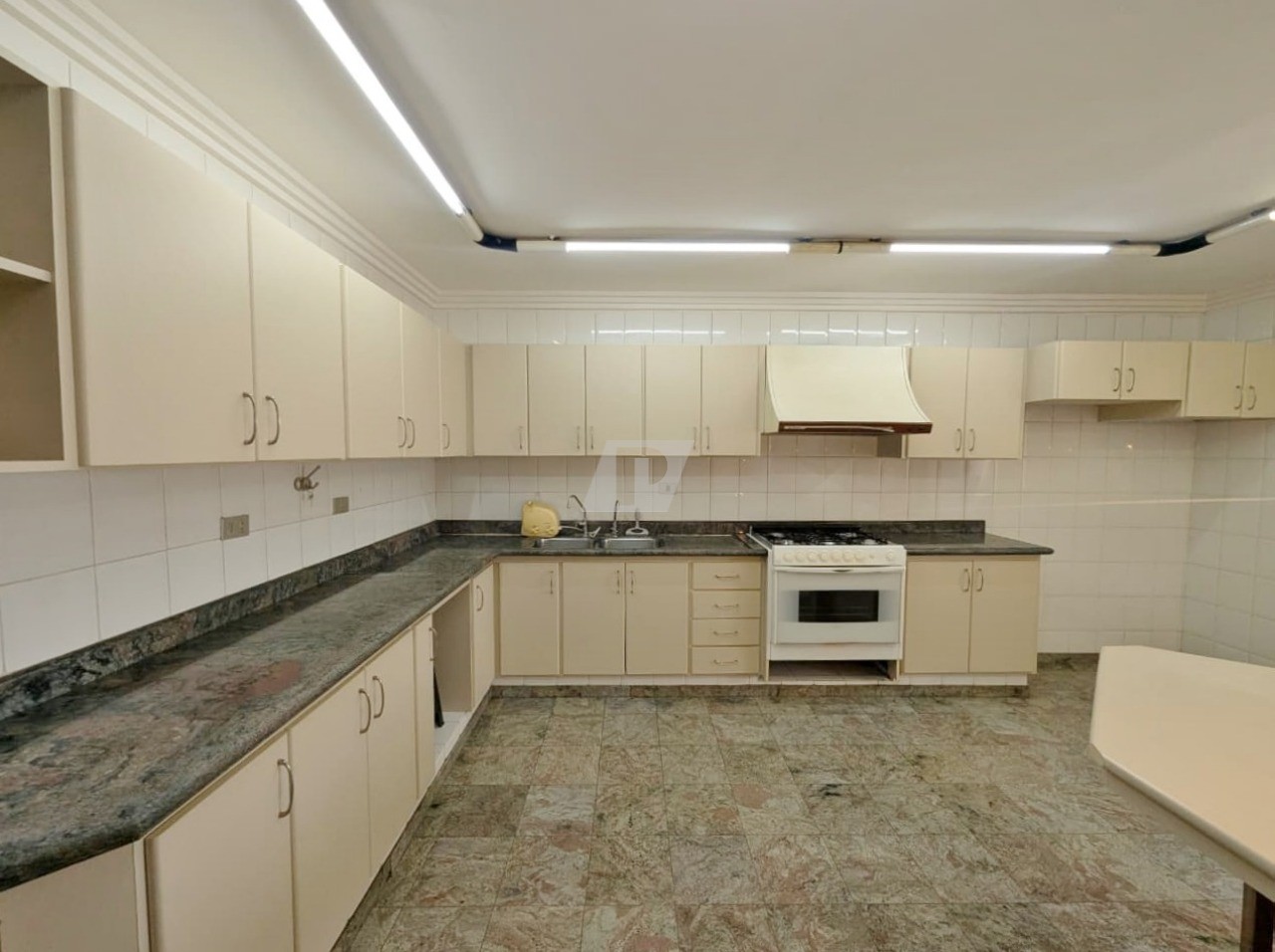 Cobertura, 3 quartos, 225 m² - Foto 13