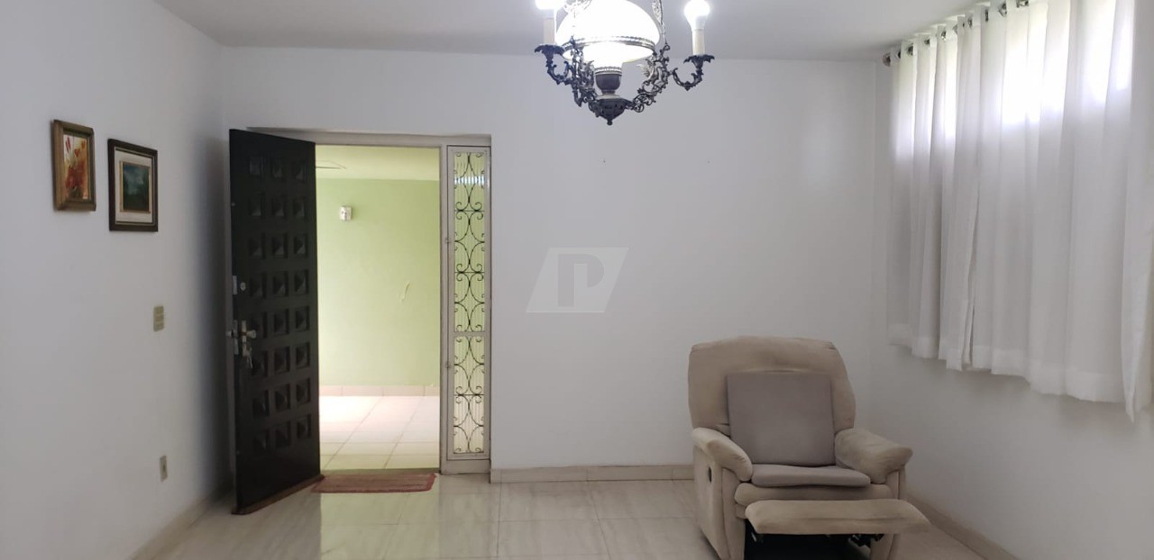 Casa, 3 quartos, 210 m² - Foto 4