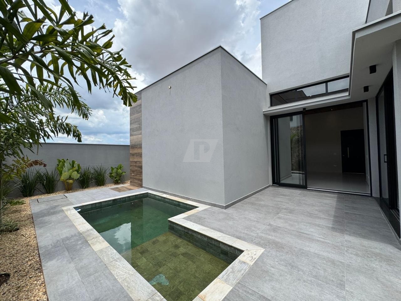 Casa de Condomínio, 4 quartos - Foto 1