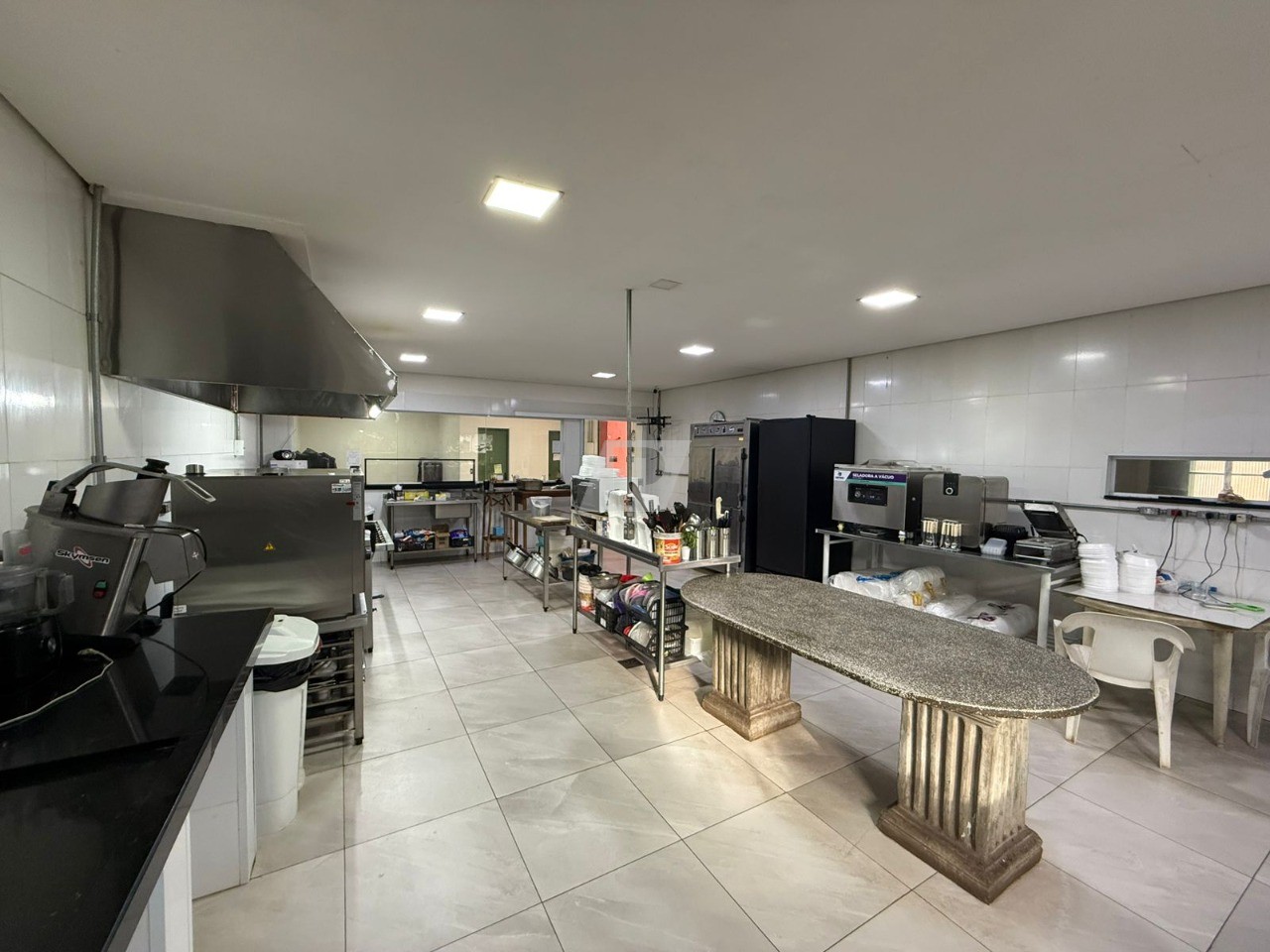 Sítio, 4 quartos, 2700 m² - Foto 12