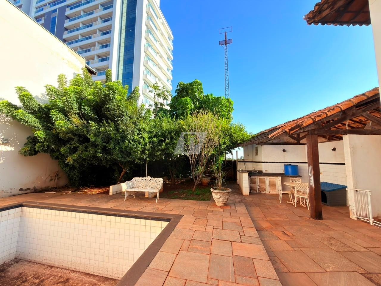 Sobrado, 6 quartos, 448 m² - Foto 5