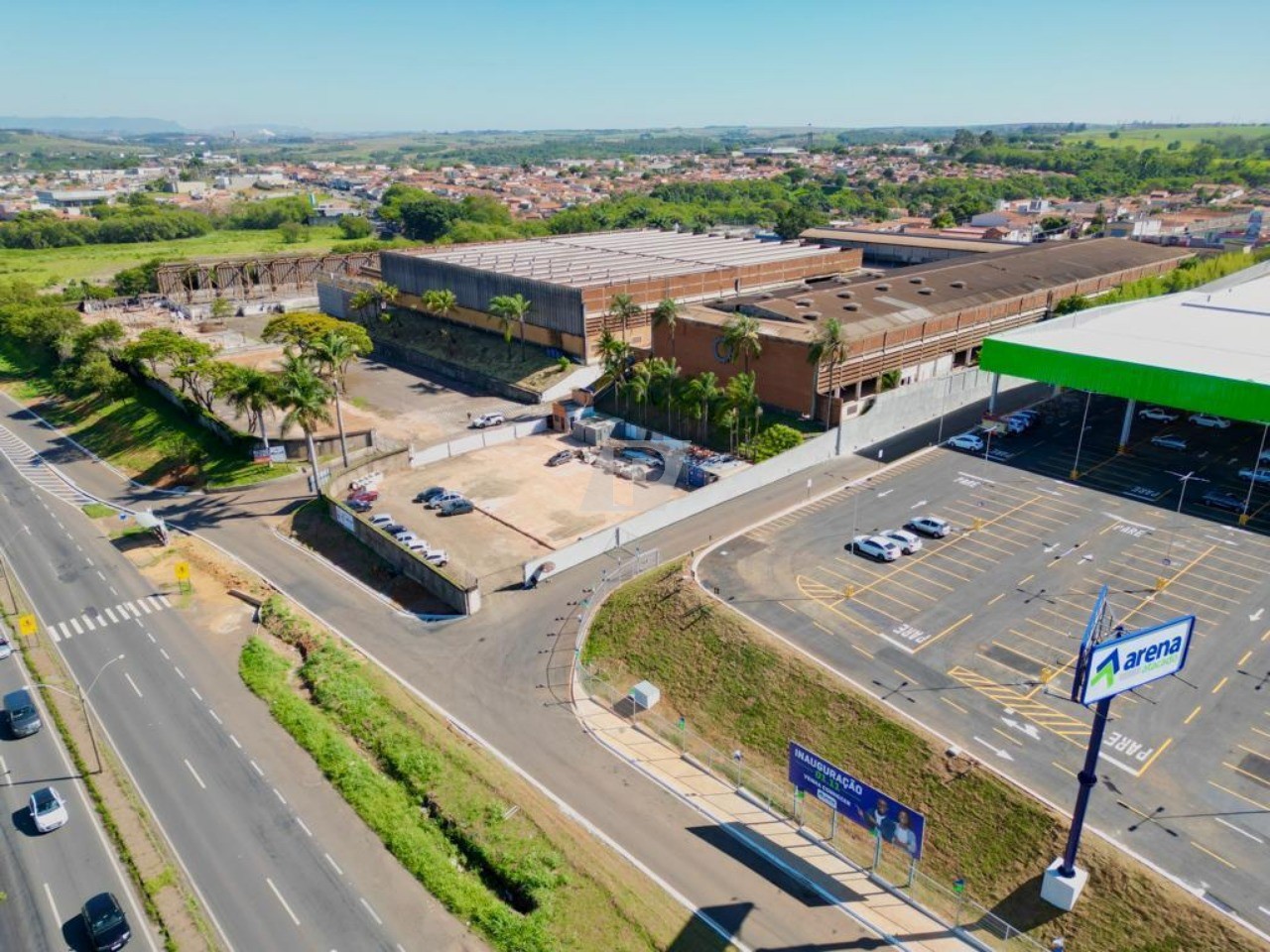 Depósito-Galpão, 11000 m² - Foto 1
