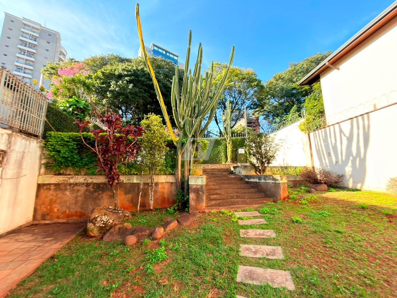 Sobrado, 6 quartos, 448 m² - Foto 6