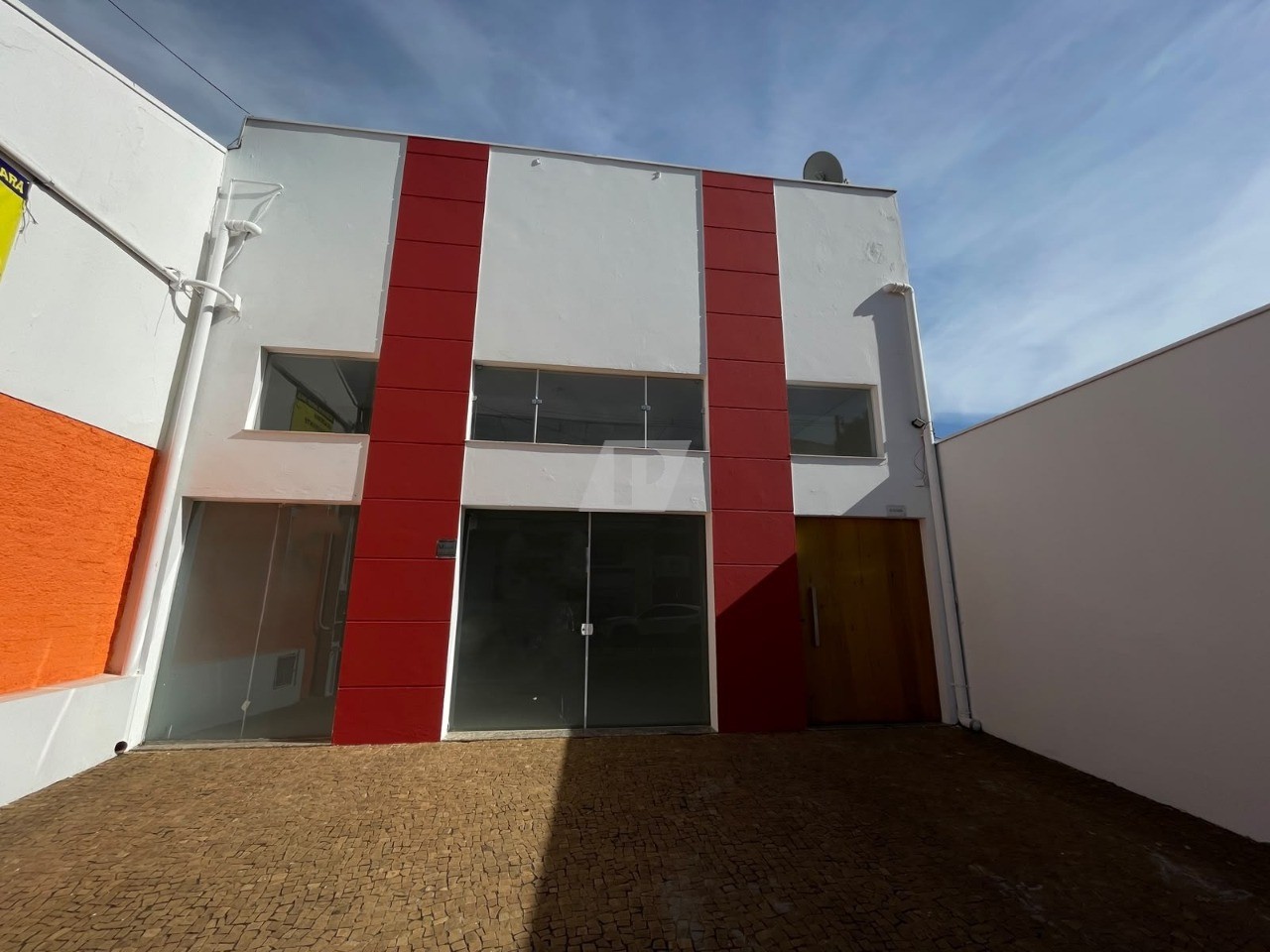 Loja-Salão, 249 m² - Foto 1