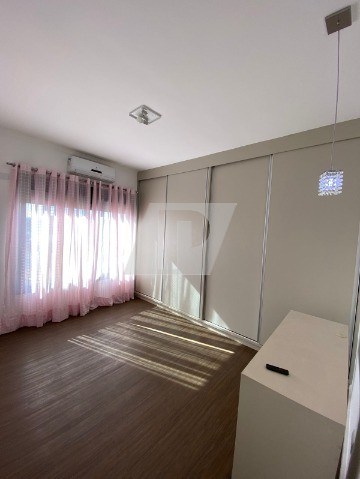 Casa de Condomínio à venda e aluguel com 3 quartos, 300m² - Foto 15