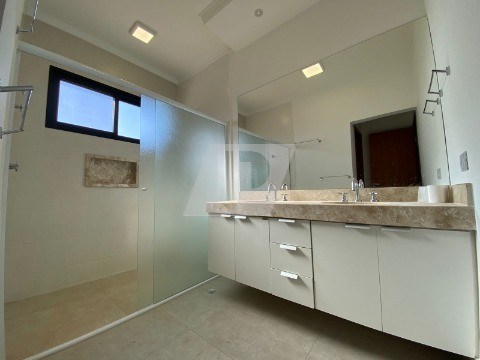 Casa de Condomínio à venda e aluguel com 3 quartos, 300m² - Foto 16