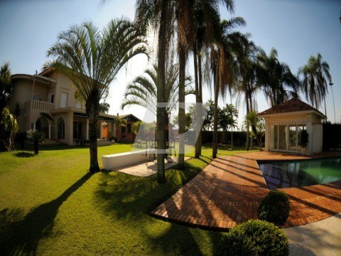 Fazenda para alugar com 4 quartos, 750m² - Foto 1