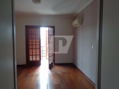 Casa de Condomínio para alugar com 4 quartos, 258m² - Foto 15