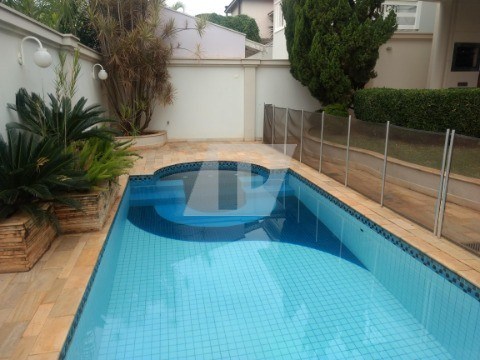 Casa de Condomínio para alugar com 3 quartos, 290m² - Foto 4