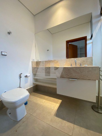 Casa de Condomínio à venda e aluguel com 3 quartos, 300m² - Foto 55