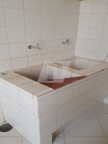 Casa à venda com 3 quartos, 250m² - Foto 14