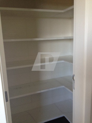 Apartamento para alugar com 3 quartos, 240m² - Foto 9