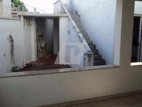 Prédio Inteiro para alugar, 280m² - Foto 2