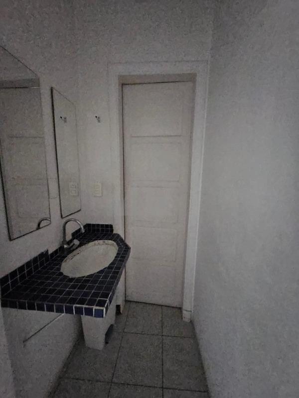 Prédio Inteiro para alugar, 211m² - Foto 6