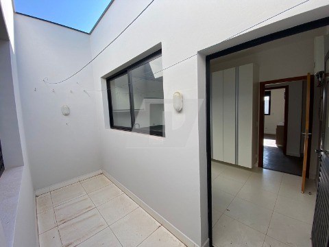 Casa de Condomínio à venda e aluguel com 3 quartos, 300m² - Foto 19
