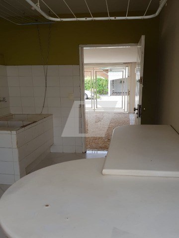 Casa à venda com 3 quartos, 250m² - Foto 15