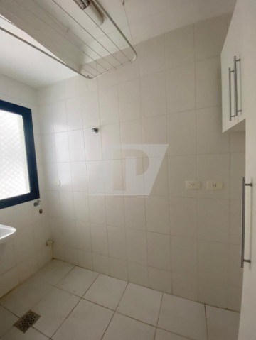 Apartamento para alugar com 3 quartos, 97m² - Foto 14