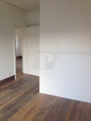 Apartamento para alugar com 3 quartos, 240m² - Foto 19