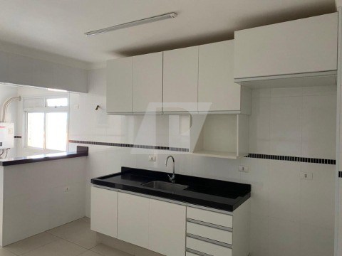 Apartamento à venda com 3 quartos, 127m² - Foto 2