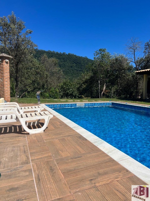 Chácara, 3 quartos, 3500 m² - Foto 1