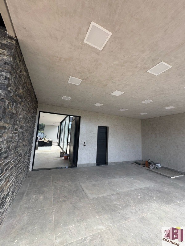 Casa de Condomínio à venda com 3 quartos, 360m² - Foto 2