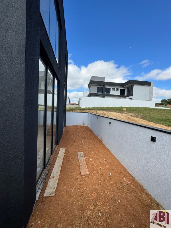 Casa de Condomínio à venda com 3 quartos, 360m² - Foto 8