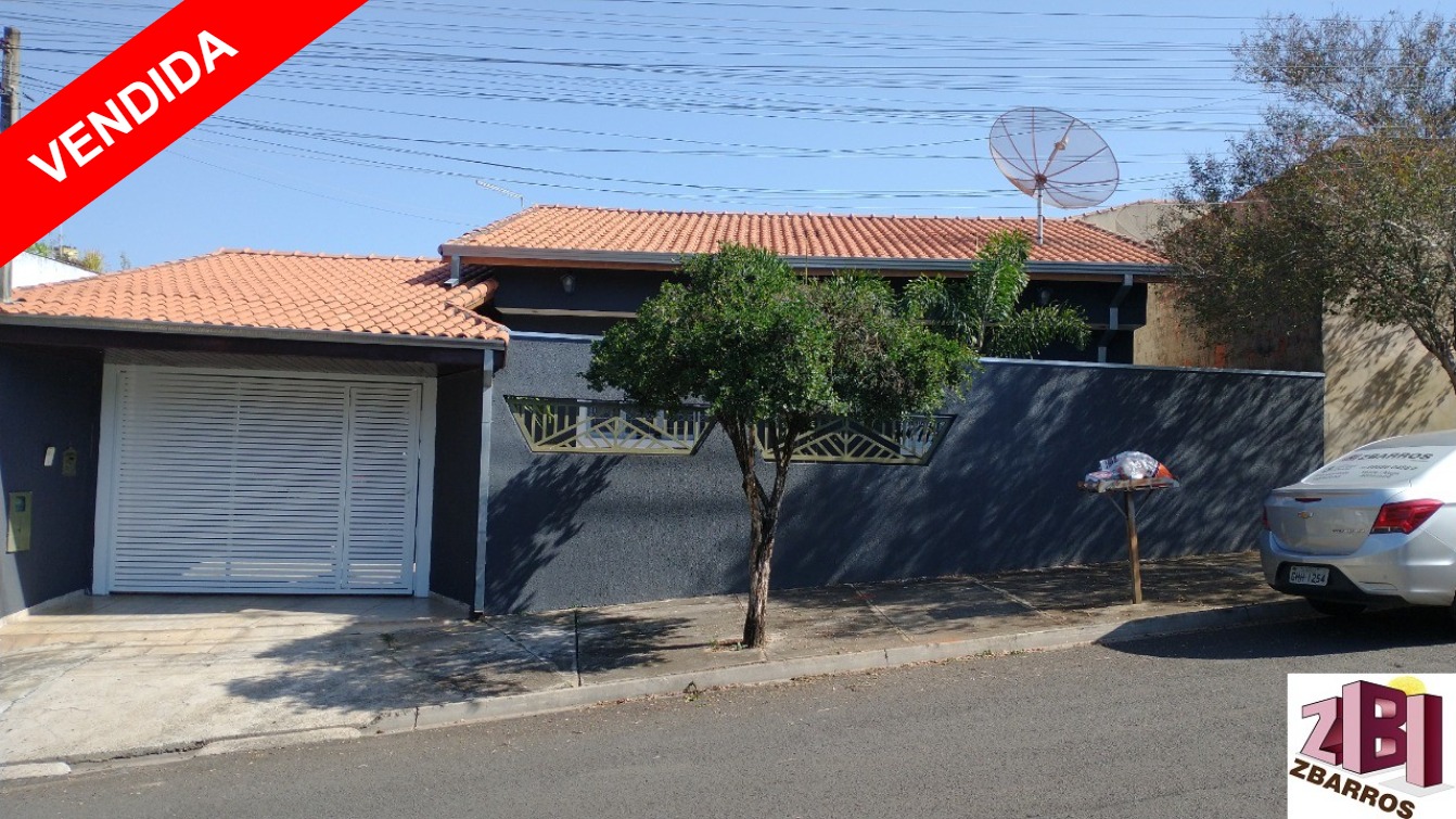 Casa, 3 quartos, 196 m² - Foto 1