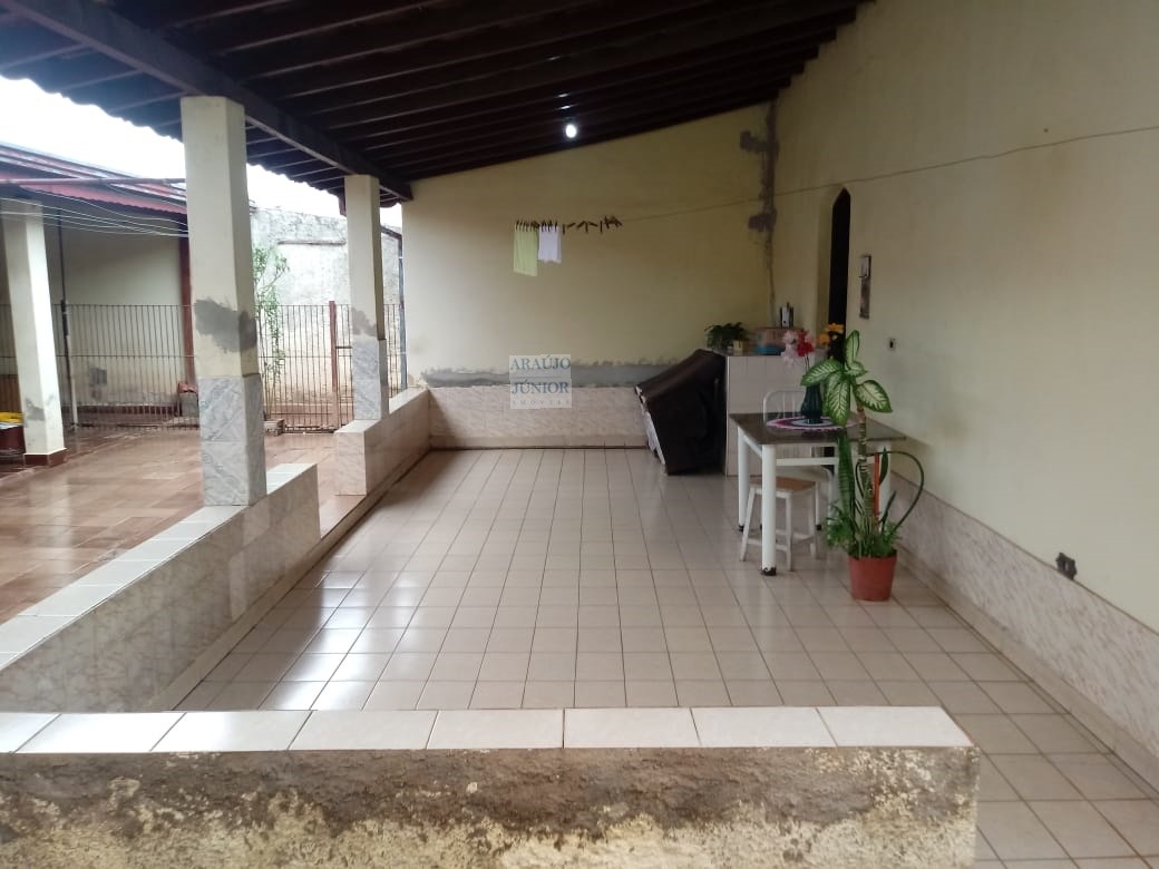 Casa à venda com 2 quartos, 202m² - Foto 13