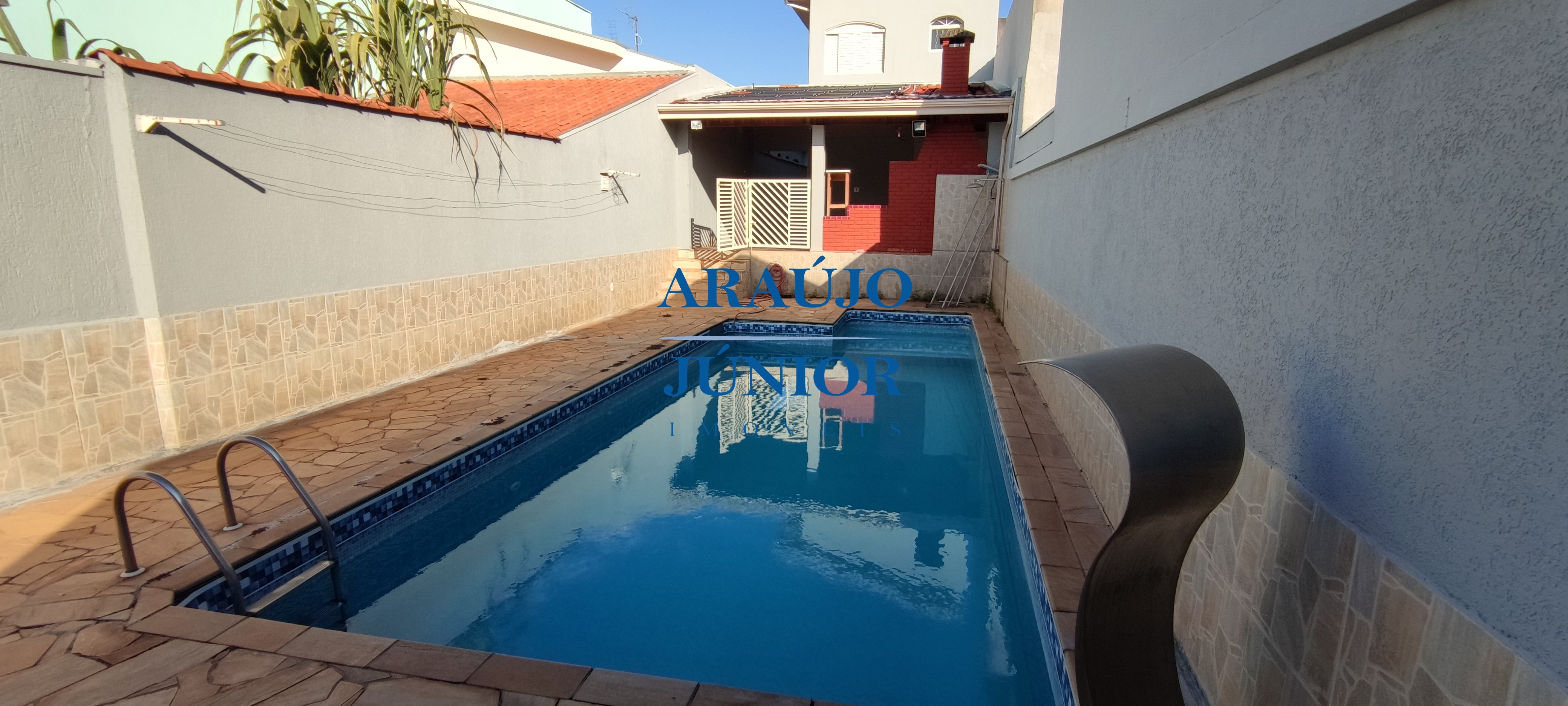 Casa, 3 quartos, 247 m² - Foto 2