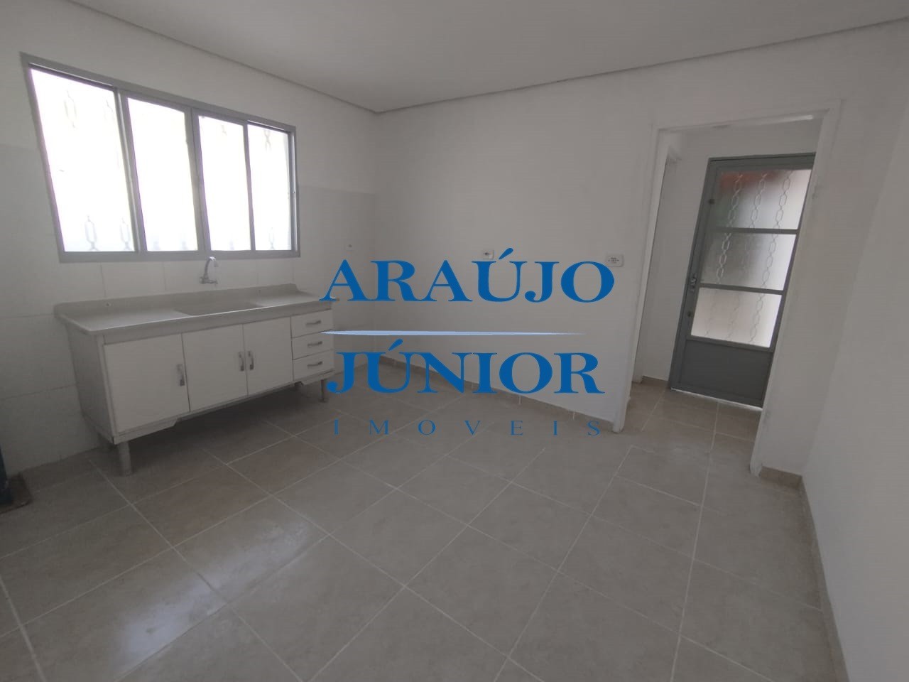 Casa, 1 quarto, 48 m² - Foto 2