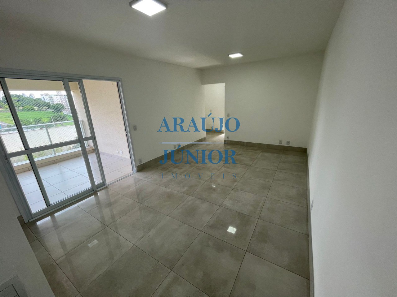 Apartamento, 3 quartos, 94 m² - Foto 2