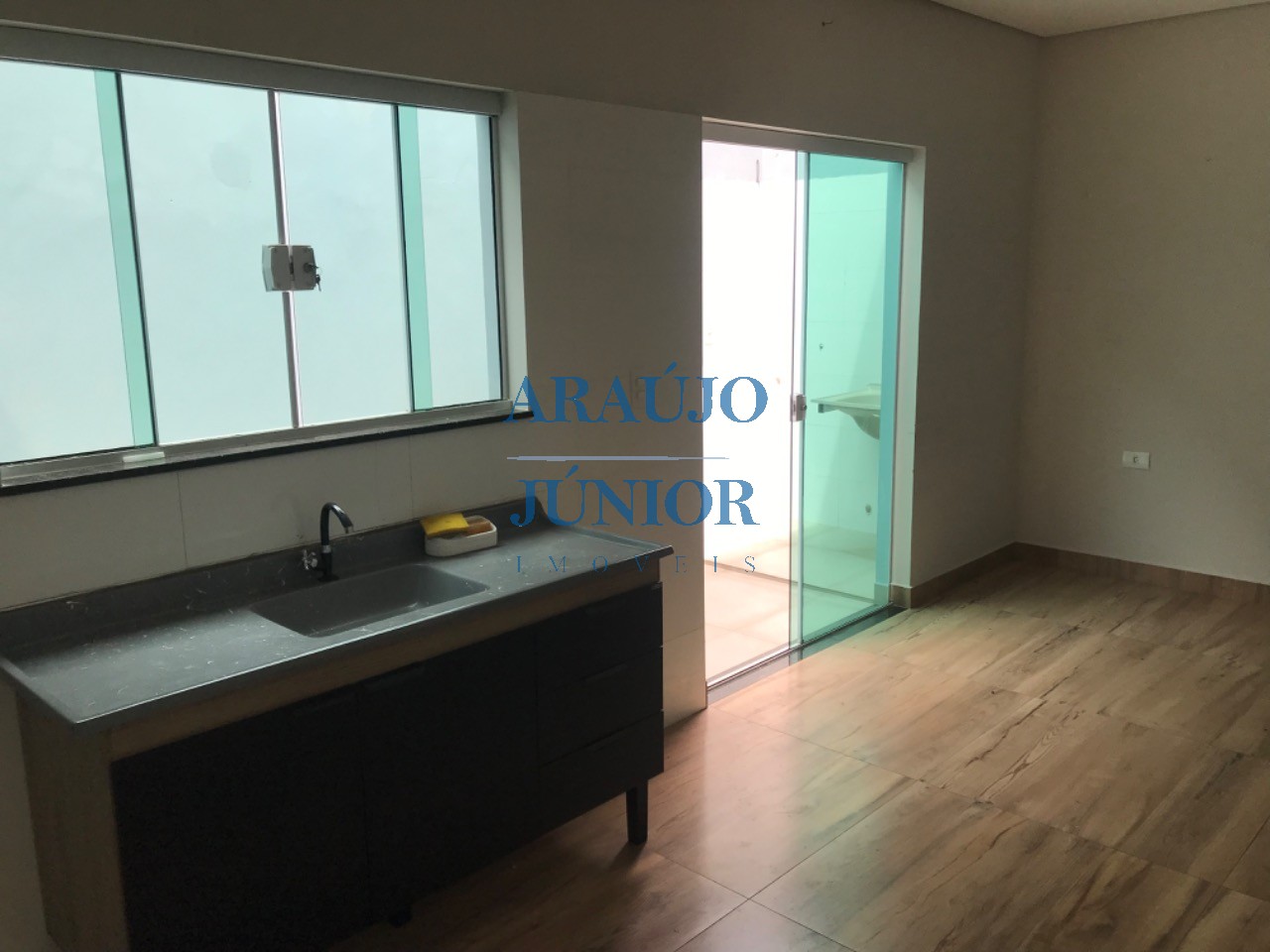 Casa, 2 quartos, 55 m² - Foto 1