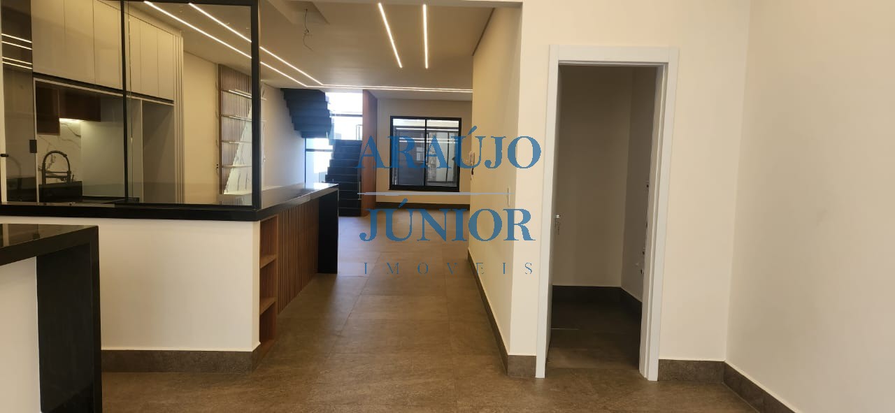 Casa, 3 quartos, 210 m² - Foto 1