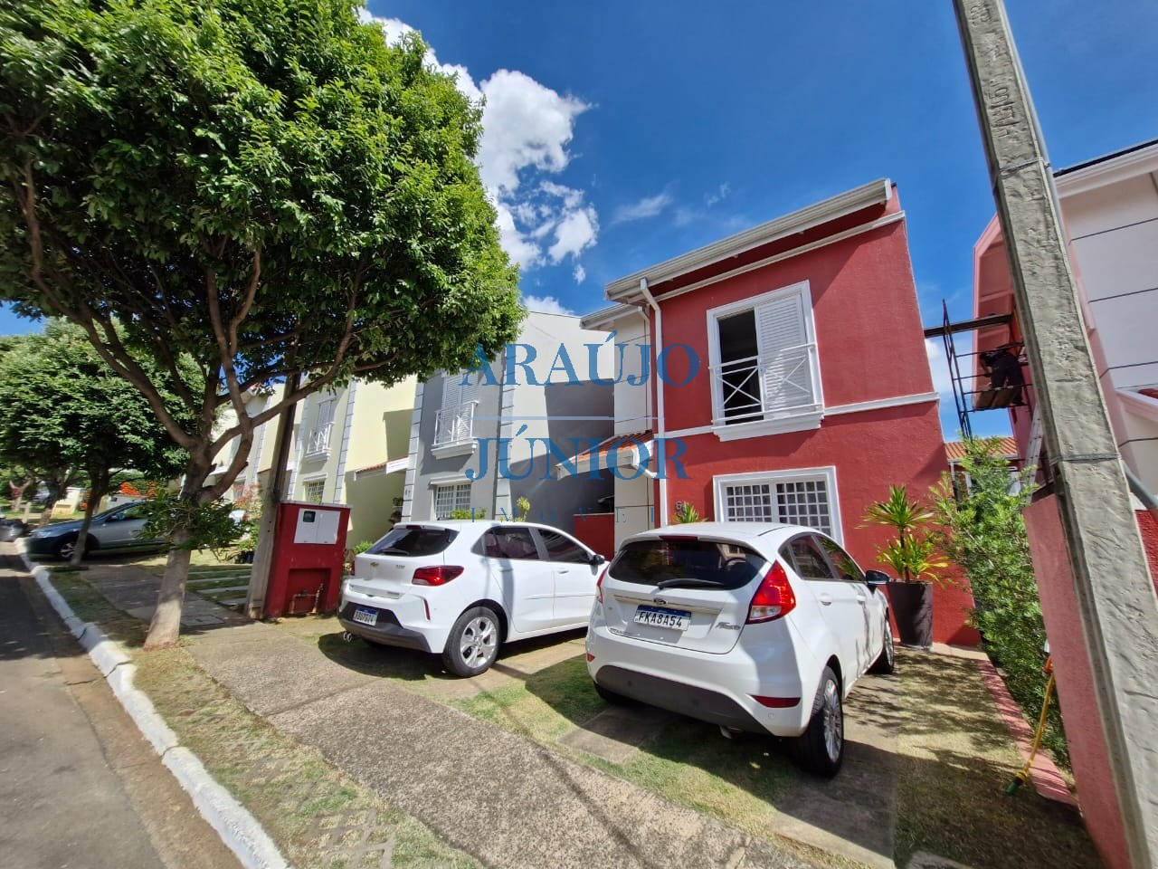 Casa, 3 quartos, 108 m² - Foto 2