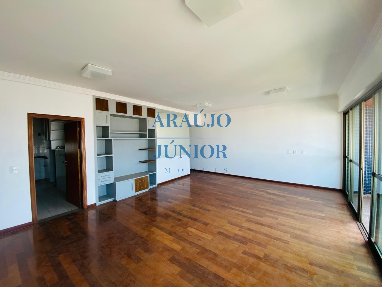 Apartamento, 3 quartos, 154 m² - Foto 1