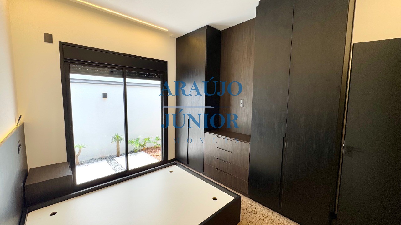 Casa, 3 quartos, 270 m² - Foto 24