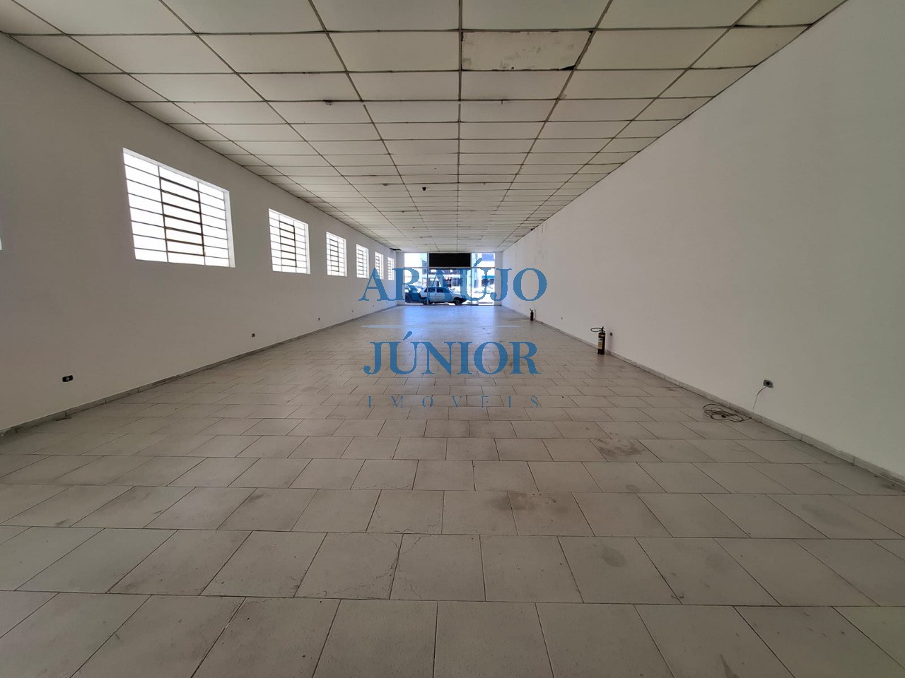 Loja-Salão, 240 m² - Foto 1