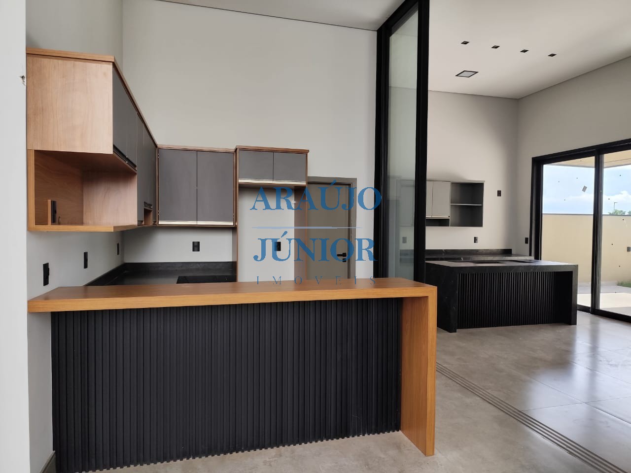 Casa, 3 quartos, 263 m² - Foto 1