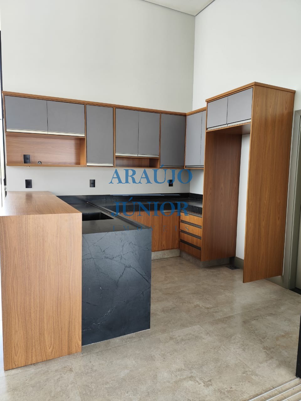 Casa, 3 quartos, 263 m² - Foto 4