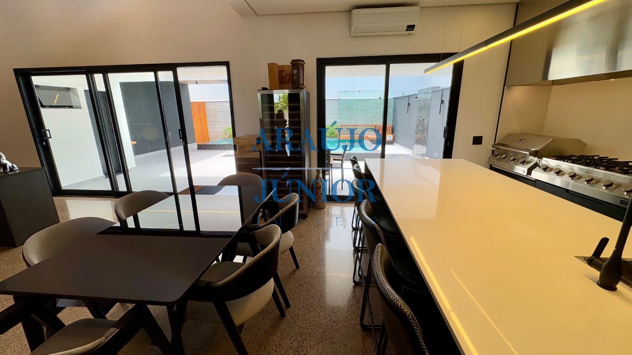 Casa, 3 quartos, 270 m² - Foto 13