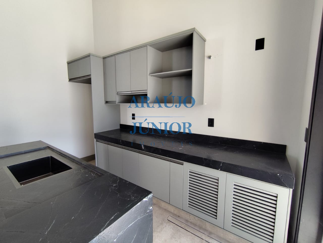 Casa, 3 quartos, 263 m² - Foto 6