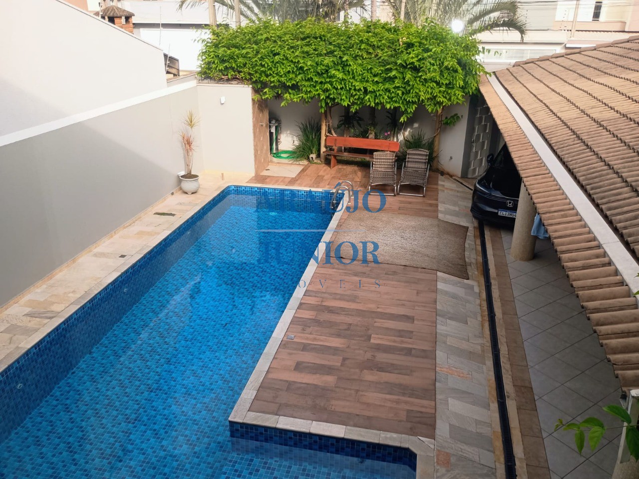 Casa, 3 quartos, 255 m² - Foto 1